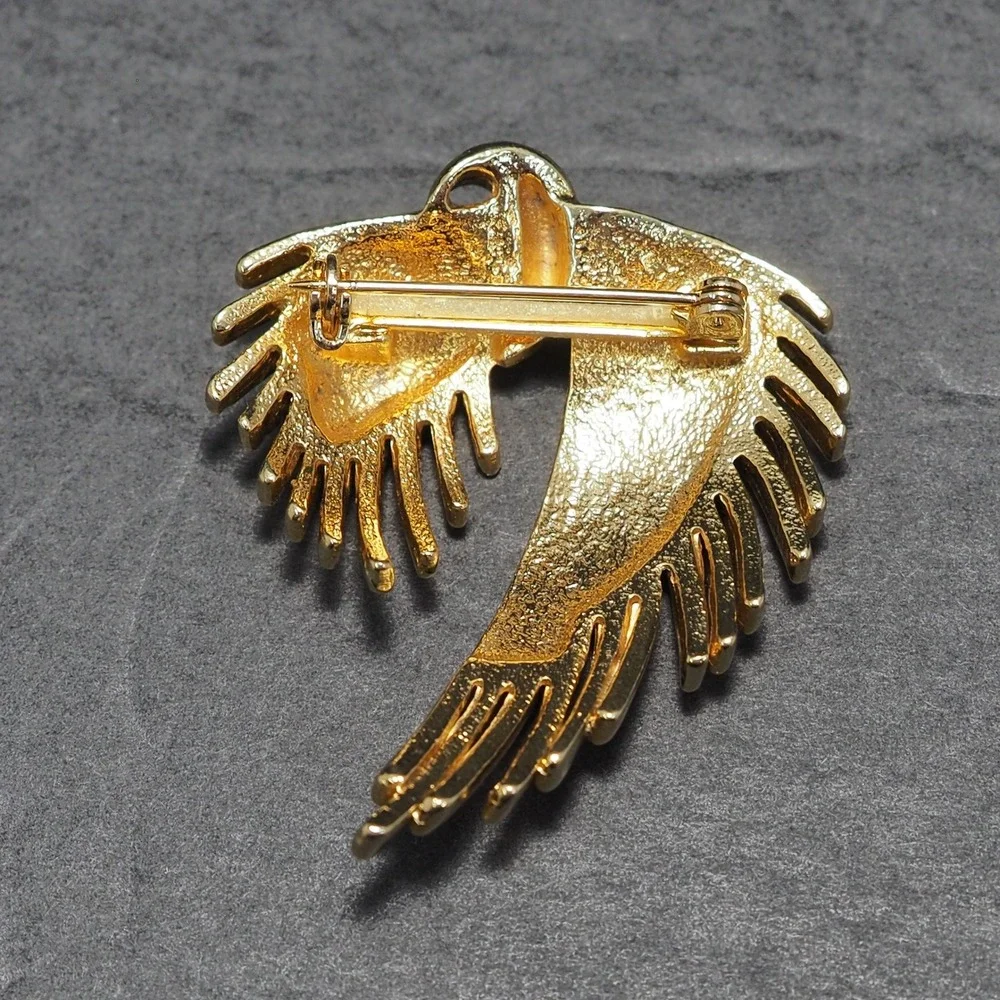 Vintage Brooch Pin Gold Tone Feather Bow Fringe Plume Polished Spray Openwork